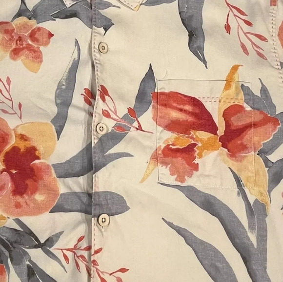 ๐3 For $30 Tommy Bahama Silk Shirt Mens XL Single Stich Button Up Short Sleeve - Picture 8 of 9